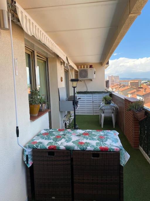 T3 Centre A 8 Min A Pied Avec Place Parking Appartement